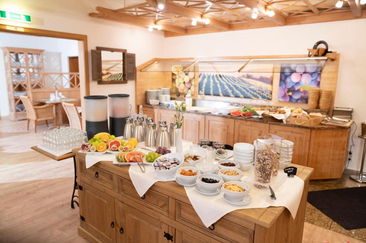 Landhotel Kauzenberg บาดครอยซ์นาค ภายนอก รูปภาพ