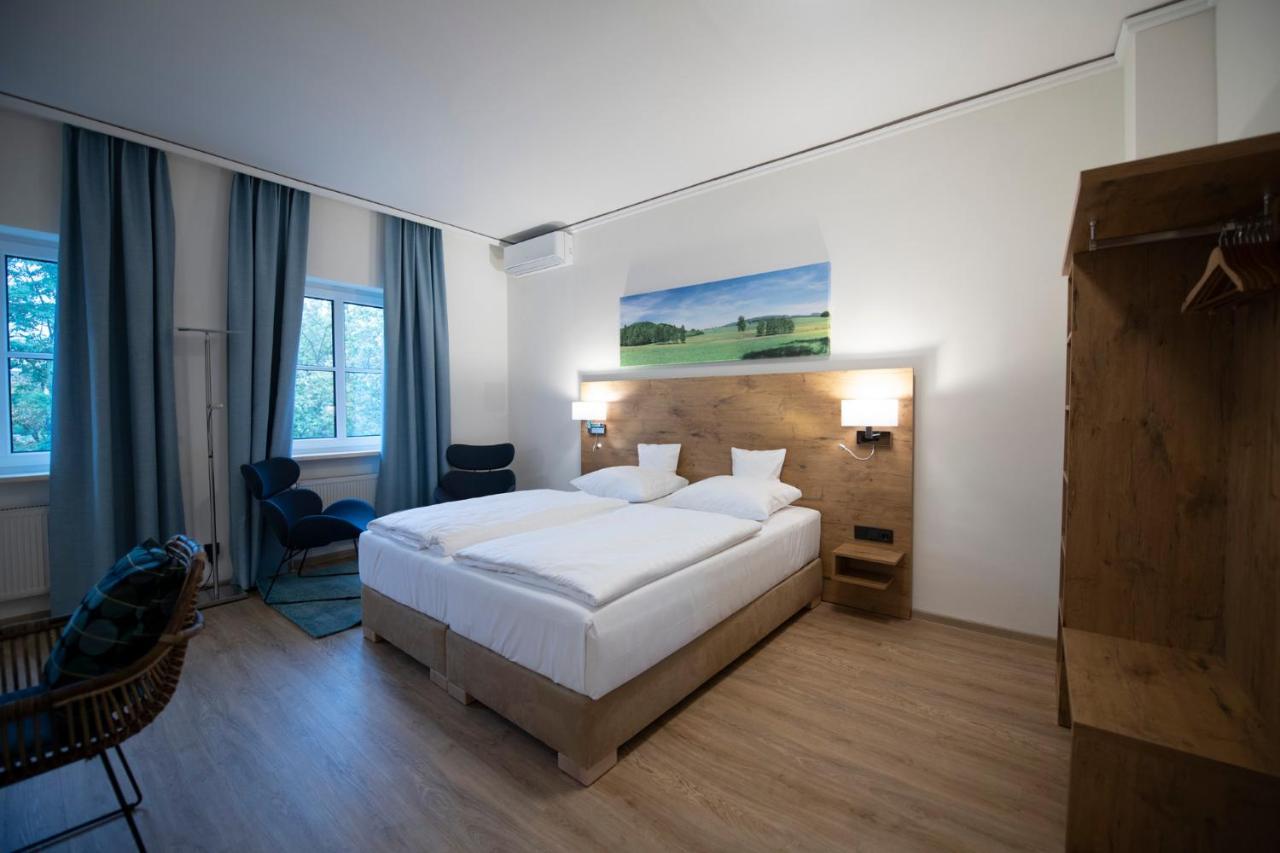 Landhotel Kauzenberg บาดครอยซ์นาค ภายนอก รูปภาพ