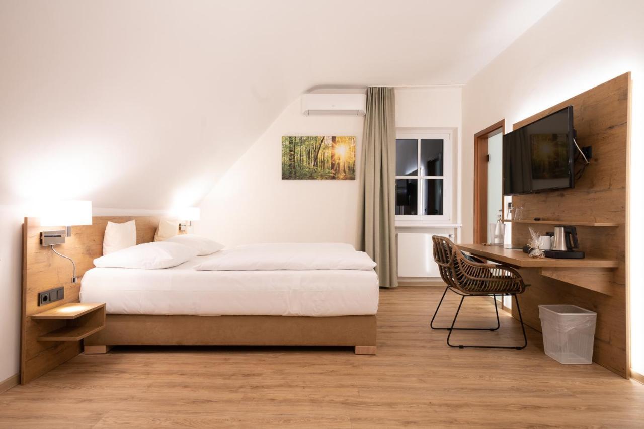 Landhotel Kauzenberg บาดครอยซ์นาค ภายนอก รูปภาพ